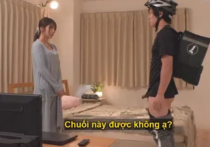 Chức vụ nữ hội trưởng khu phố chỉ để cô có thể làm tình tất cả đàn ông ở đây