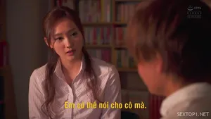 Đầu ra điên rồ của cô em gái trong nhiều tư thế khác nhau