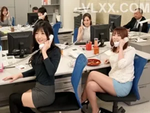 NHDTB-684 Nana Hikaru Nakazawa Nakahara trên phố là một người đáng xấu hổ pha lẫn chút trách móc xa xăm...